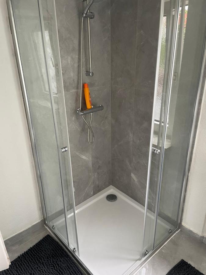 Ferienwohnung Monteurwohnung Kassel Zentral Ll Bagian luar foto